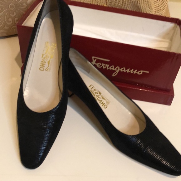 Salvatore Ferragamo pumps. Black 81/2 - Picture 4 of 6